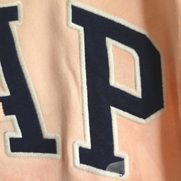 NWT! GAP,Logo Batik Patterned Sweatshirt, Peach, Size Small - Picture 3 of 6